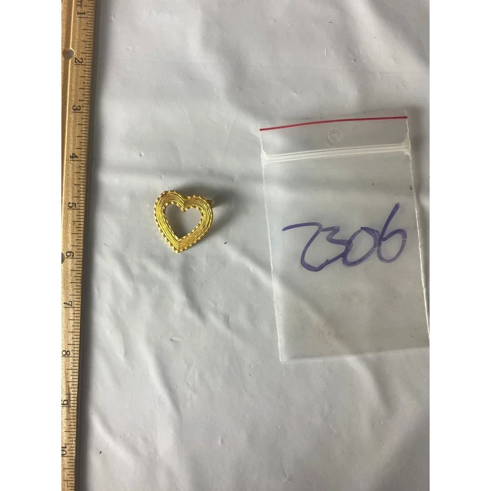 Vintage Gold Tone Textured Heart Brooch Pin Beaded Edge Open Heart Design 1 Inch